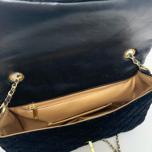 Velvet Black crossbody bag - Picture 3 of 11